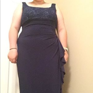 Alex Evenings; Navy Blue Gown; Sz 16